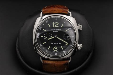 Panerai Radiomir GMT PAM 184 Luxury Watch Review .